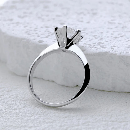 Moiss Round Silver