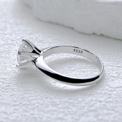 Moiss Round Silver